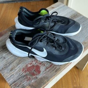 Nike free shoes